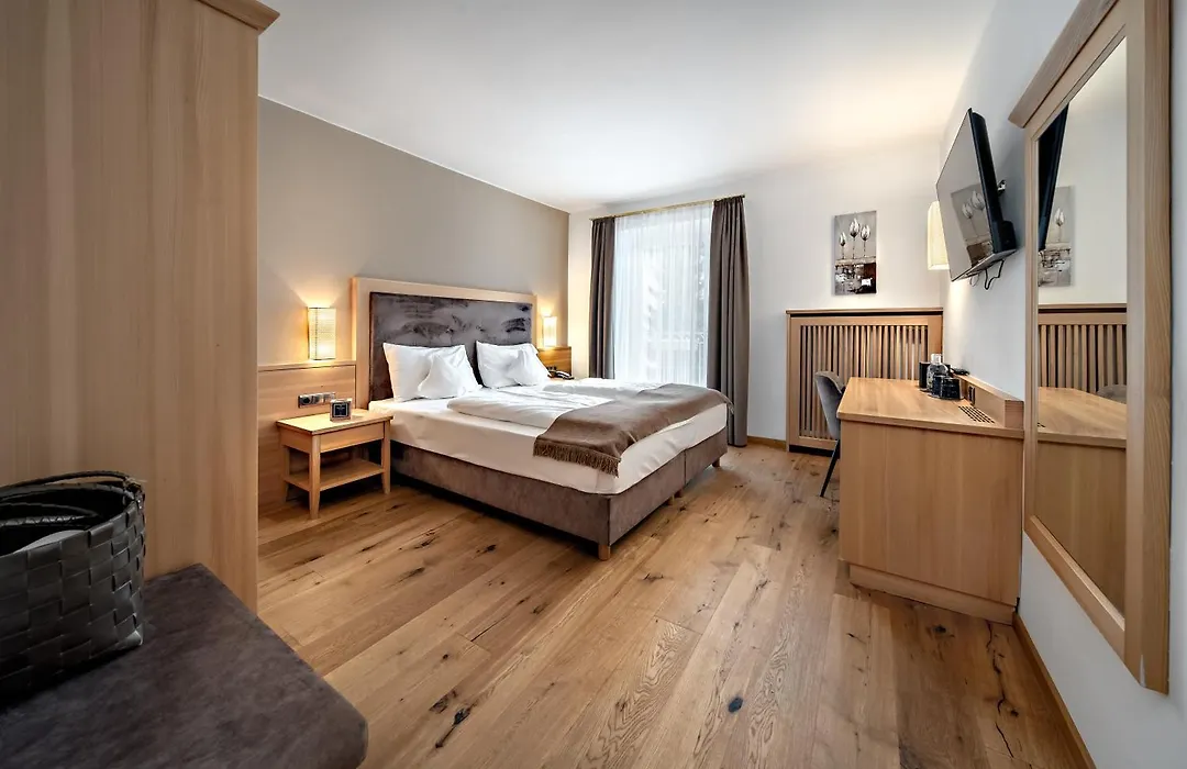 Family Hotel Posta-1