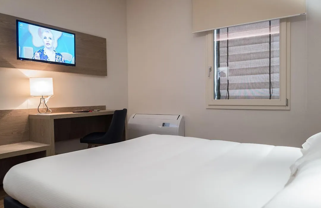 Hotel Touring-1