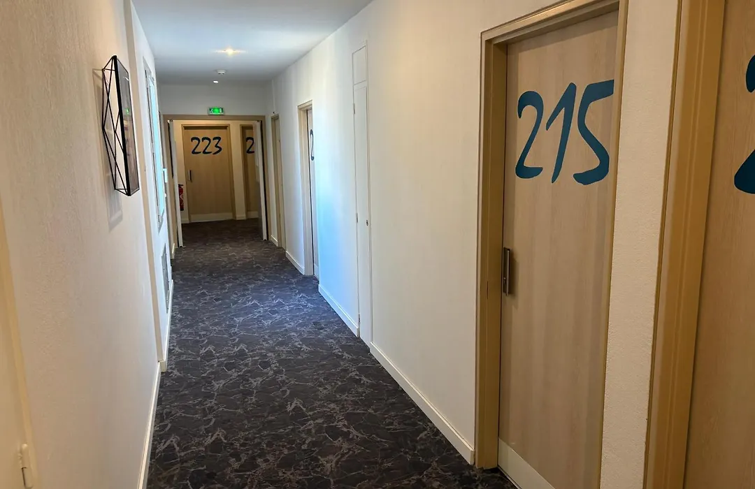 Contact Hotel Des Etats-Unis-1
