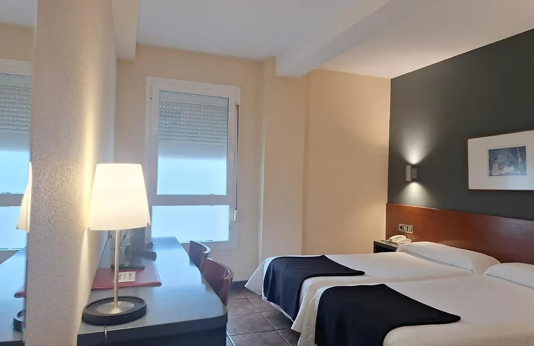 Hotel Yerri-1