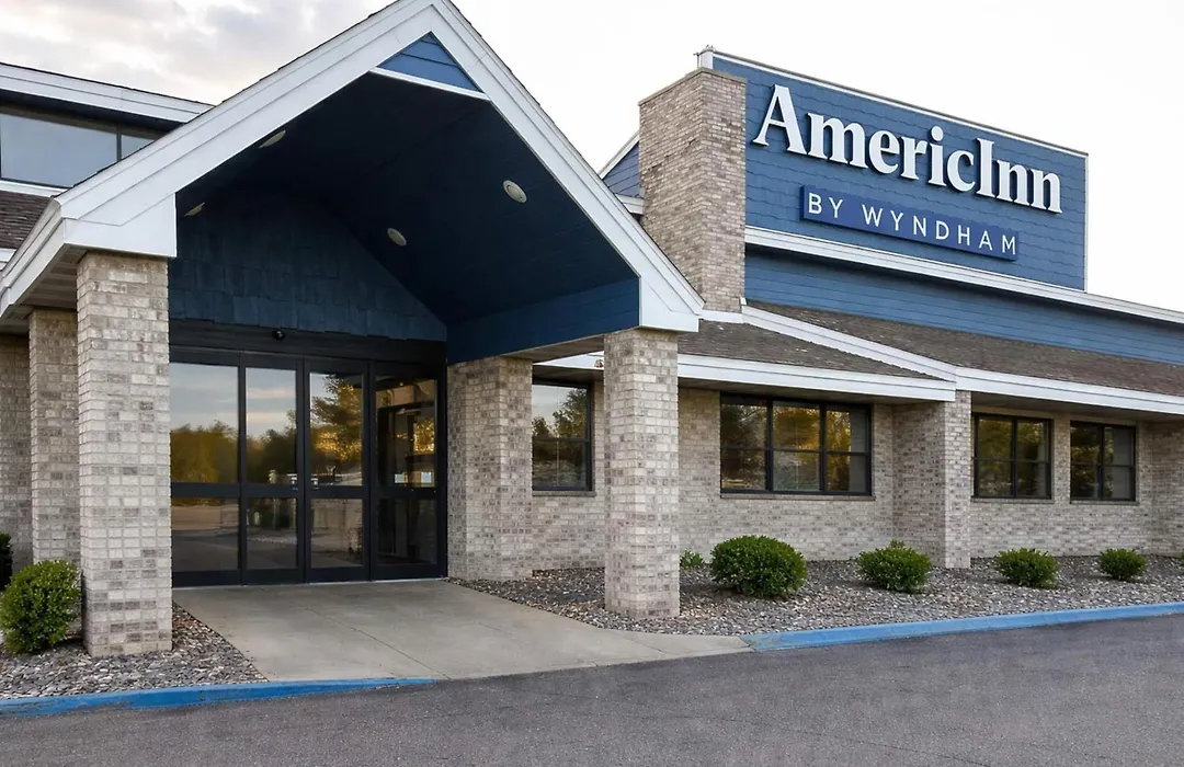 Americinn By Wyndham Fergus Falls Conference Center-1