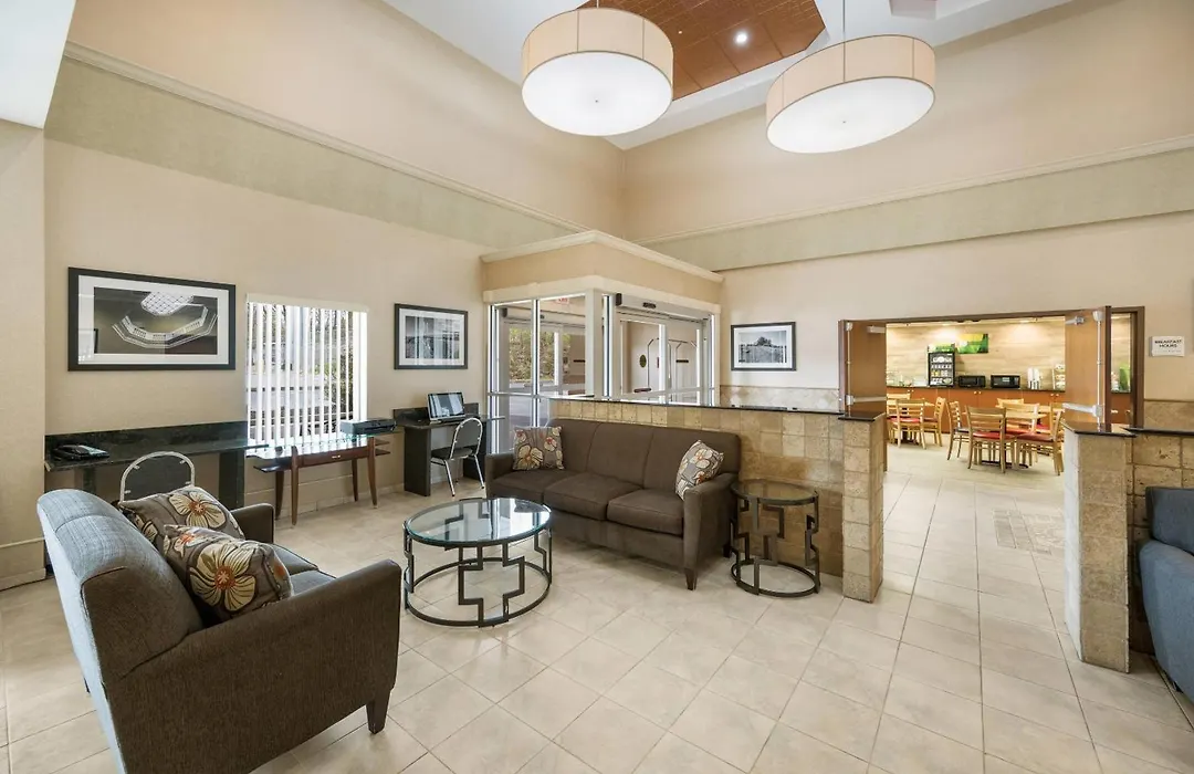 Quality Inn & Suites Fishkill South Near I-84-1