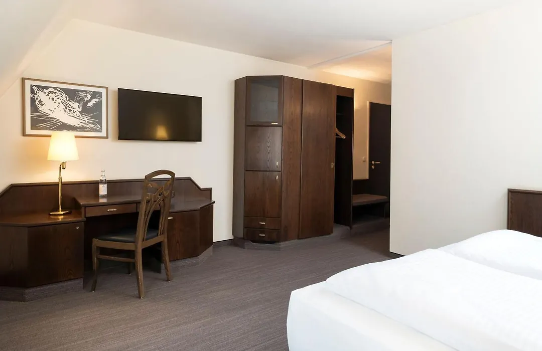 Elaya Hotel Noerdlingen, Trademark By Wyndham-1