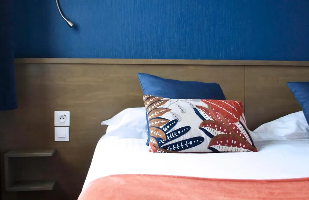 Brit Hotel Le Surcouf-1