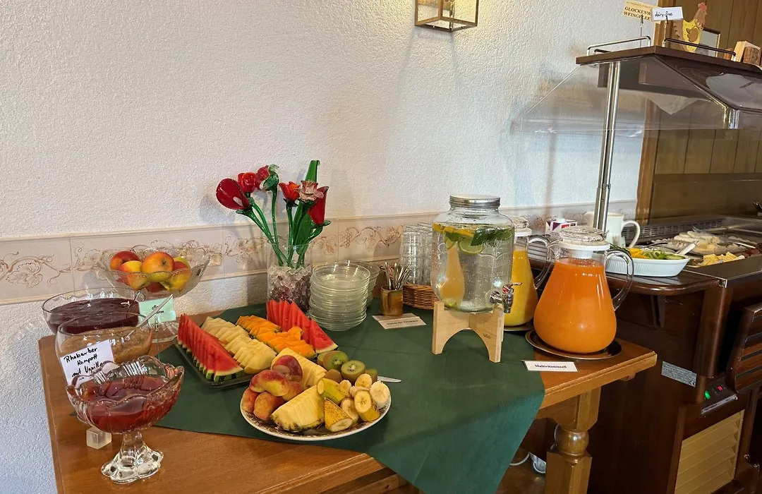 Glocke Weingut Und Hotel-1
