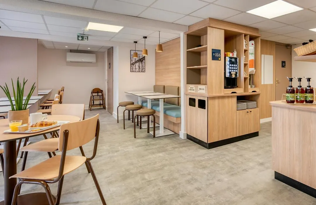 Premiere Classe Lyon Est Aeroport Saint Exupery-1