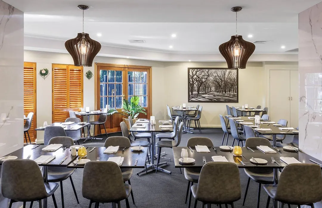 Quality Hotel Melbourne Airport-1