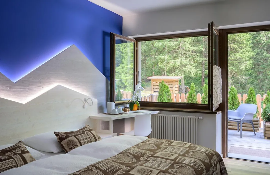 Hotel Garni Roberta-1