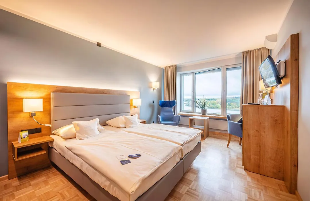 Bio-Seehotel Zeulenroda-1