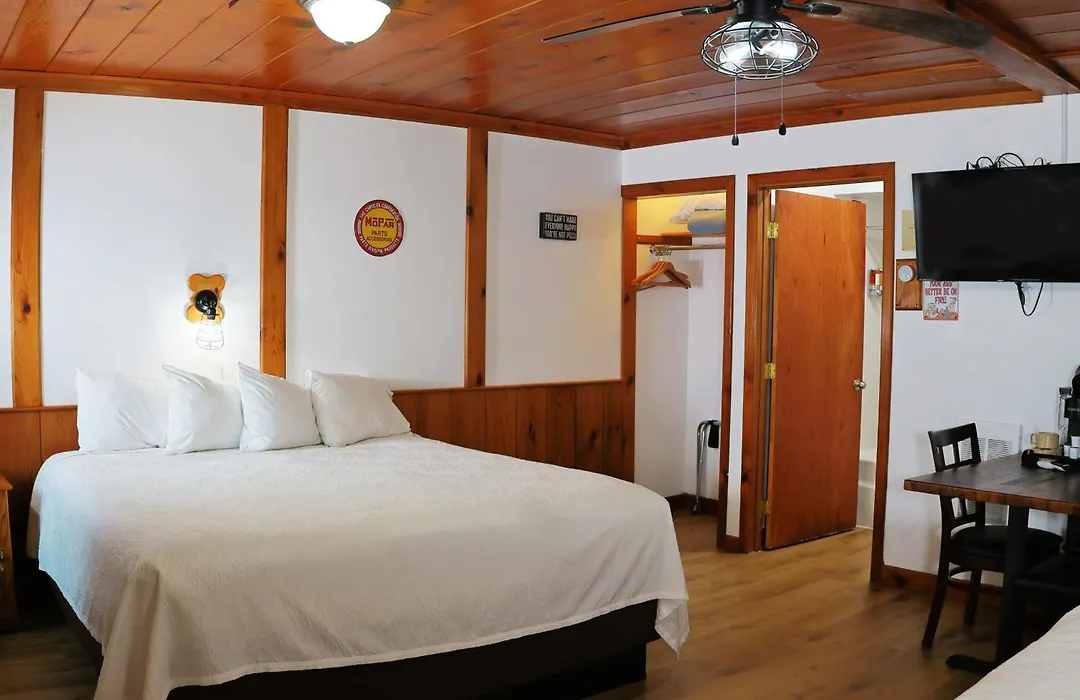Park Motel And Cabins-1