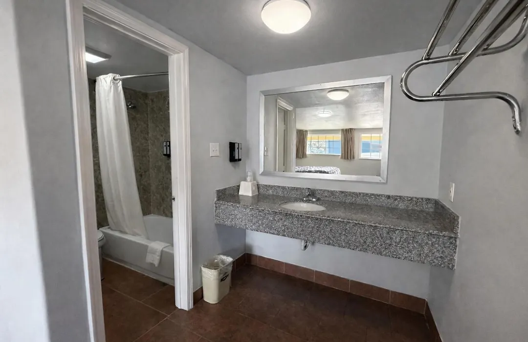 American Inn & Suites-1