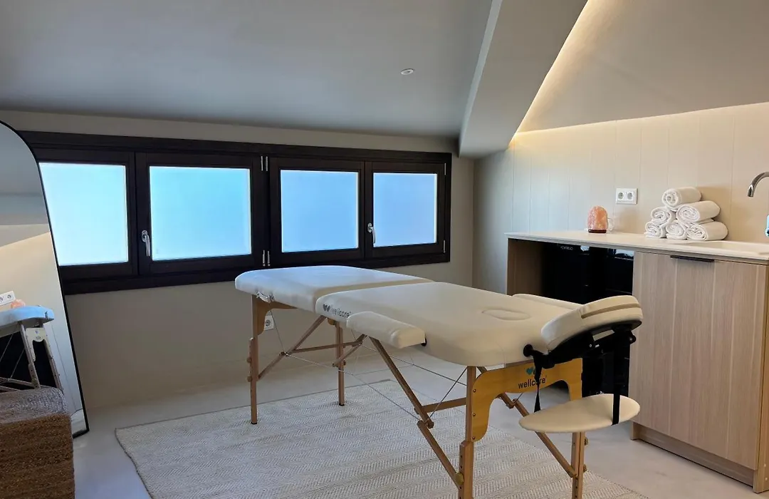 Les Clarisses Boutique Hotel-1