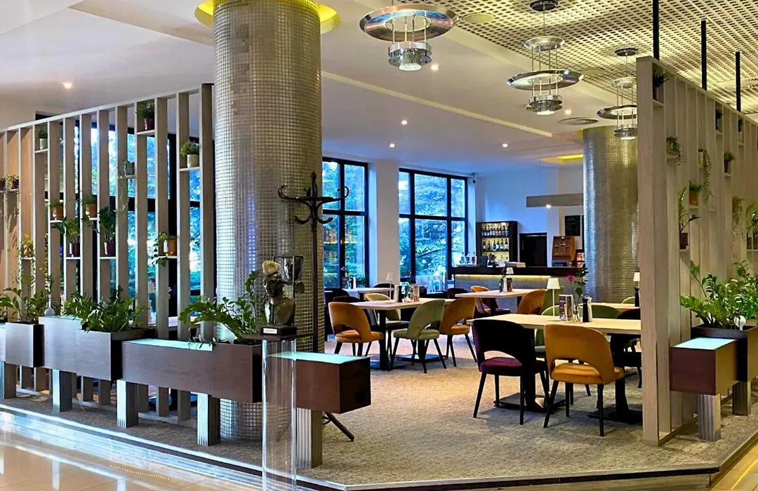 City Hotel-1