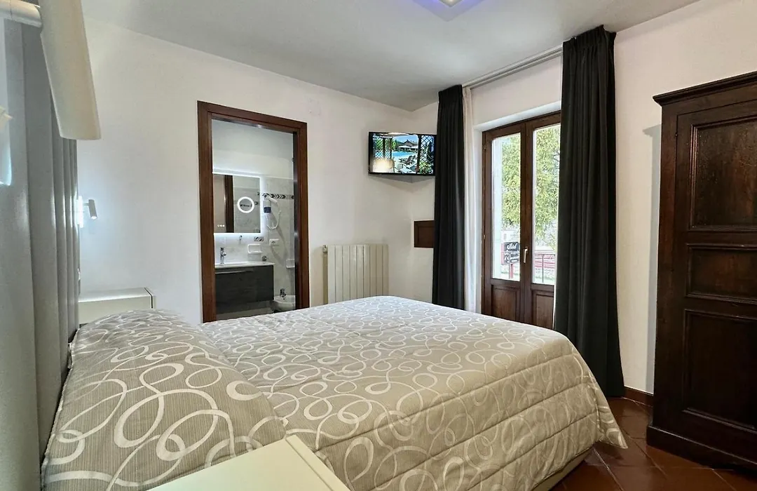 Hotel Bucaneve-1