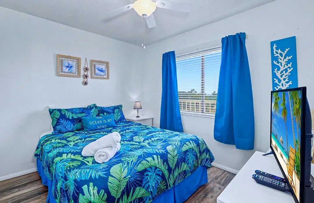 Reef Club 304-1