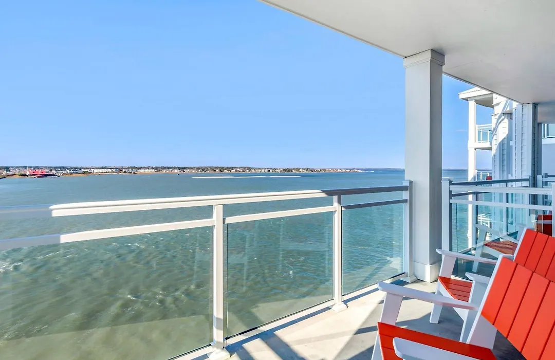Cambria Hotel Ocean City - Bayfront-1