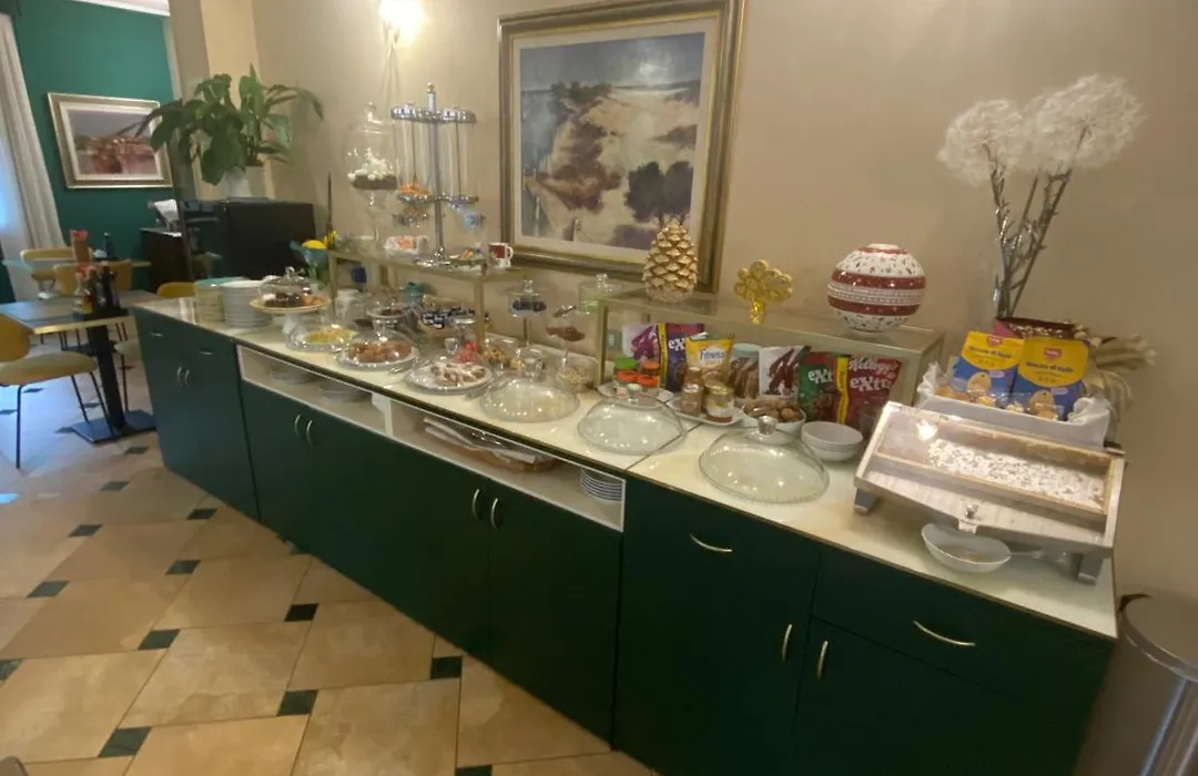 Hotel Riviera-1