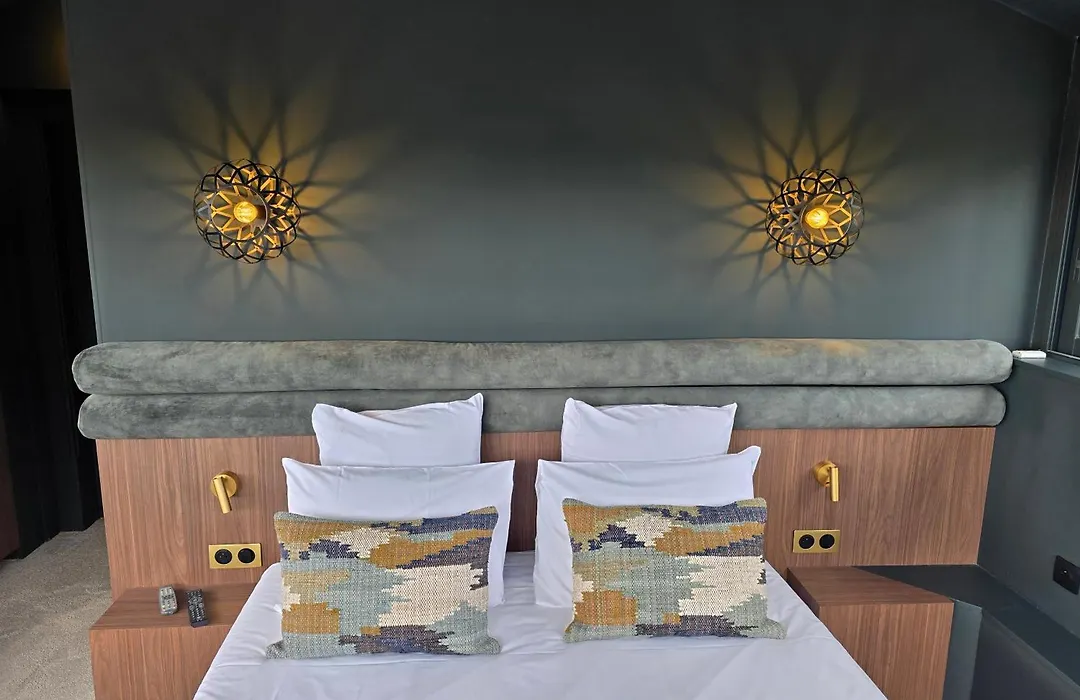 Le Castel Guesthouse-1