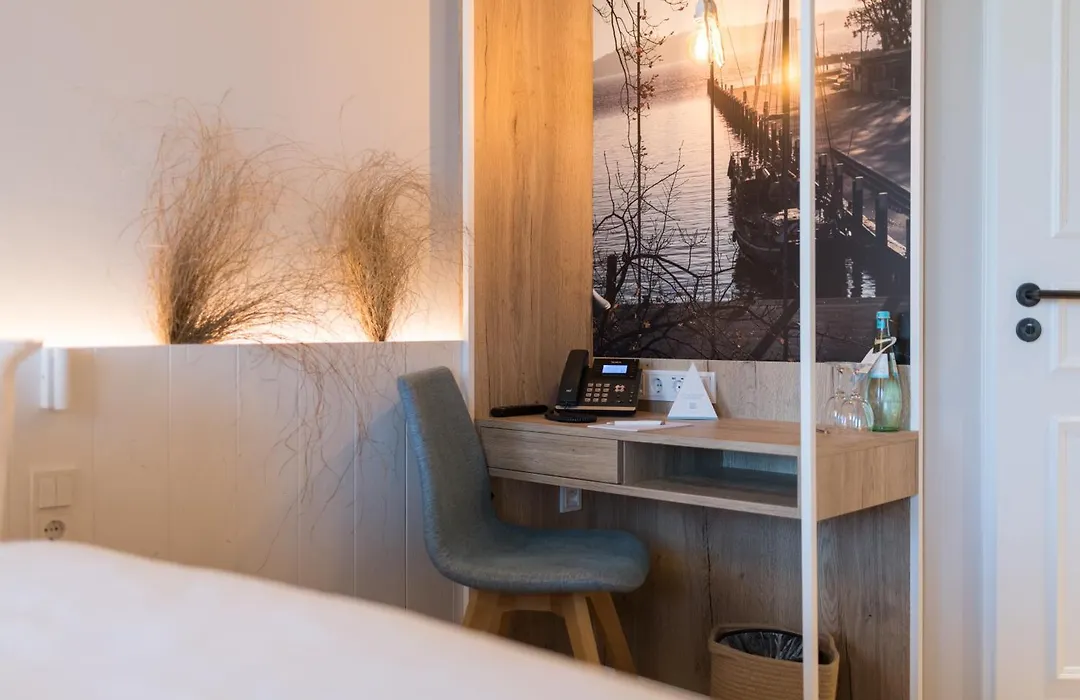 Hafenhotel zu Putbus-1