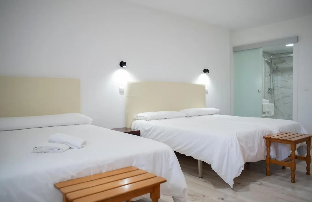 Hotel Montañés-1