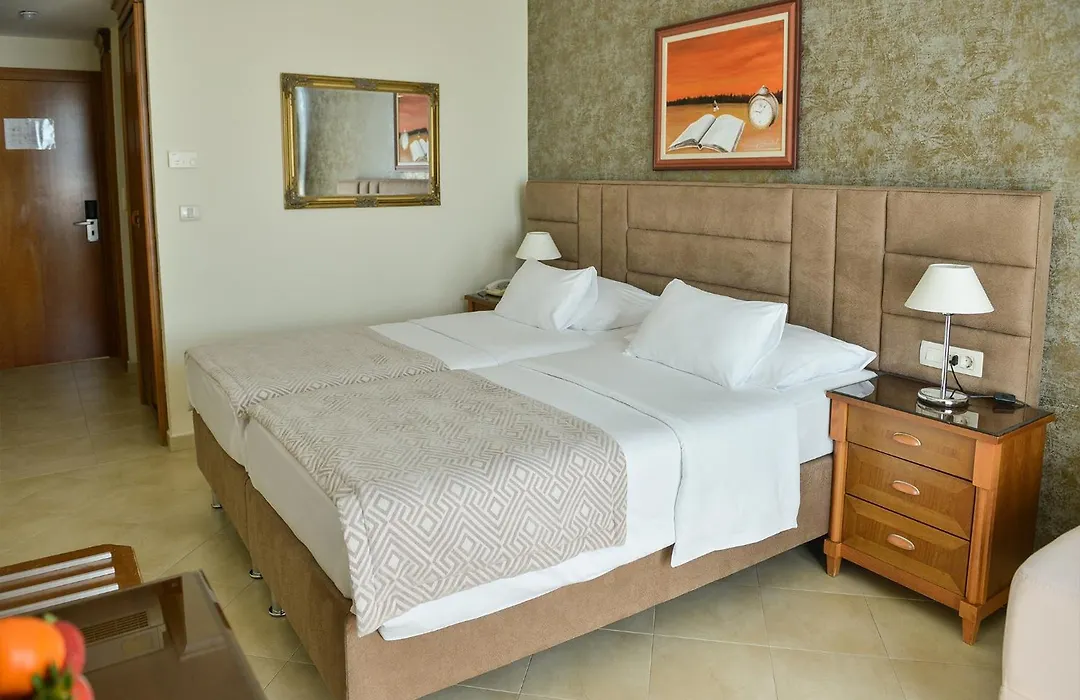 Mediteran Hotel & Resort-1