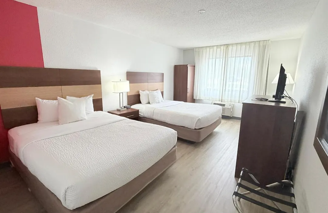 Ramada By Wyndham Effingham-1