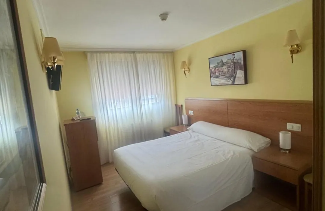 Hostal El Volante-1