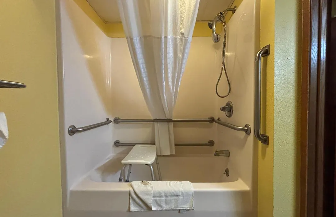 Super 8 By Wyndham Jacksonville-1