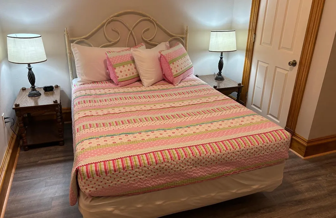 Hermann Crown Suites-1