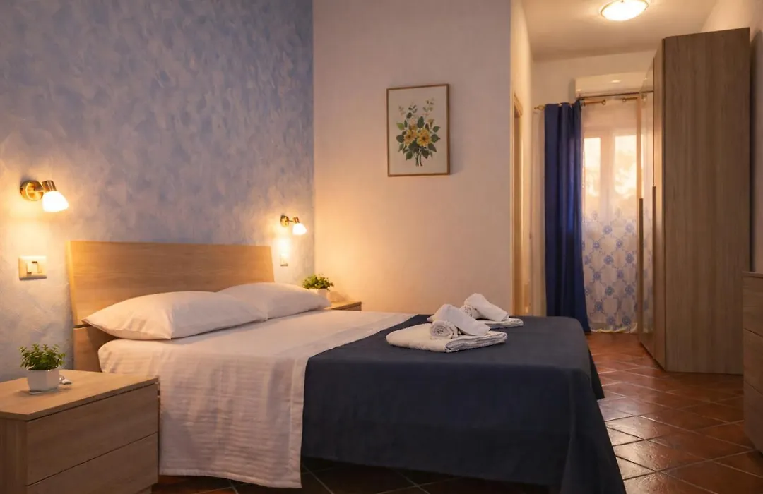 Donna Ginevra Rooms - A soli 300m dalla Spiaggia-1