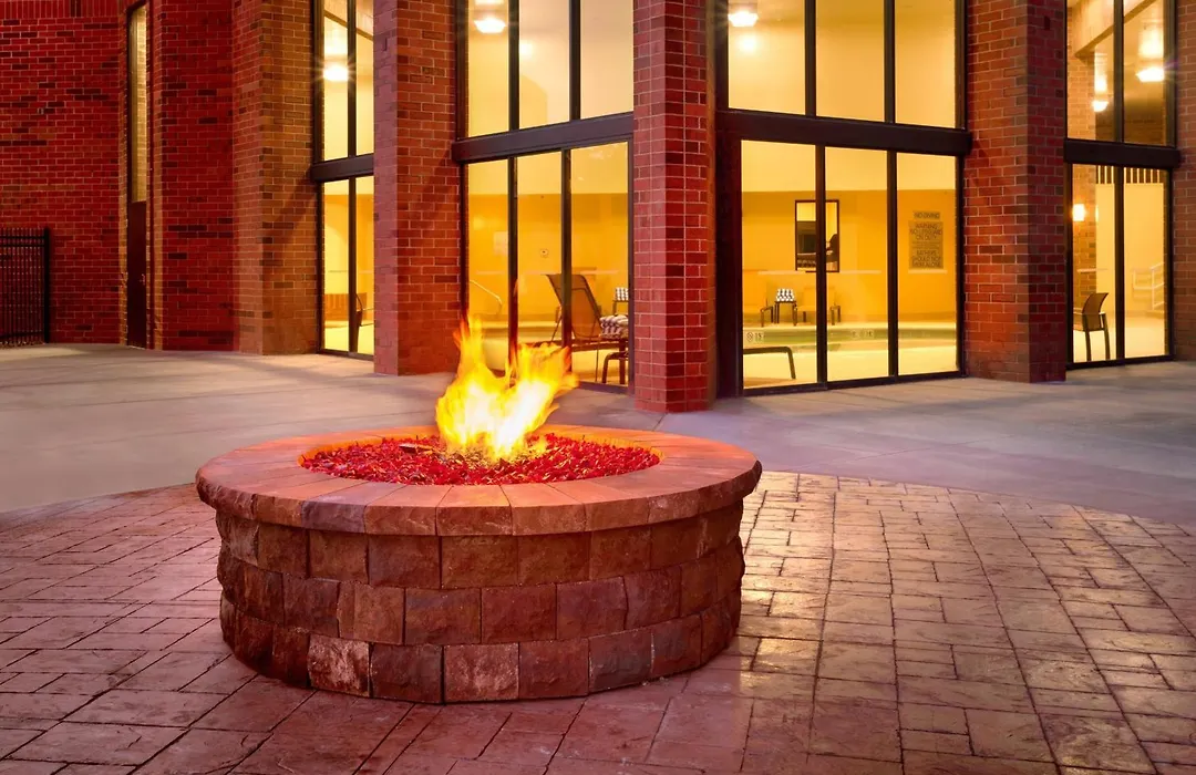 Courtyard By Marriott Ogden-1