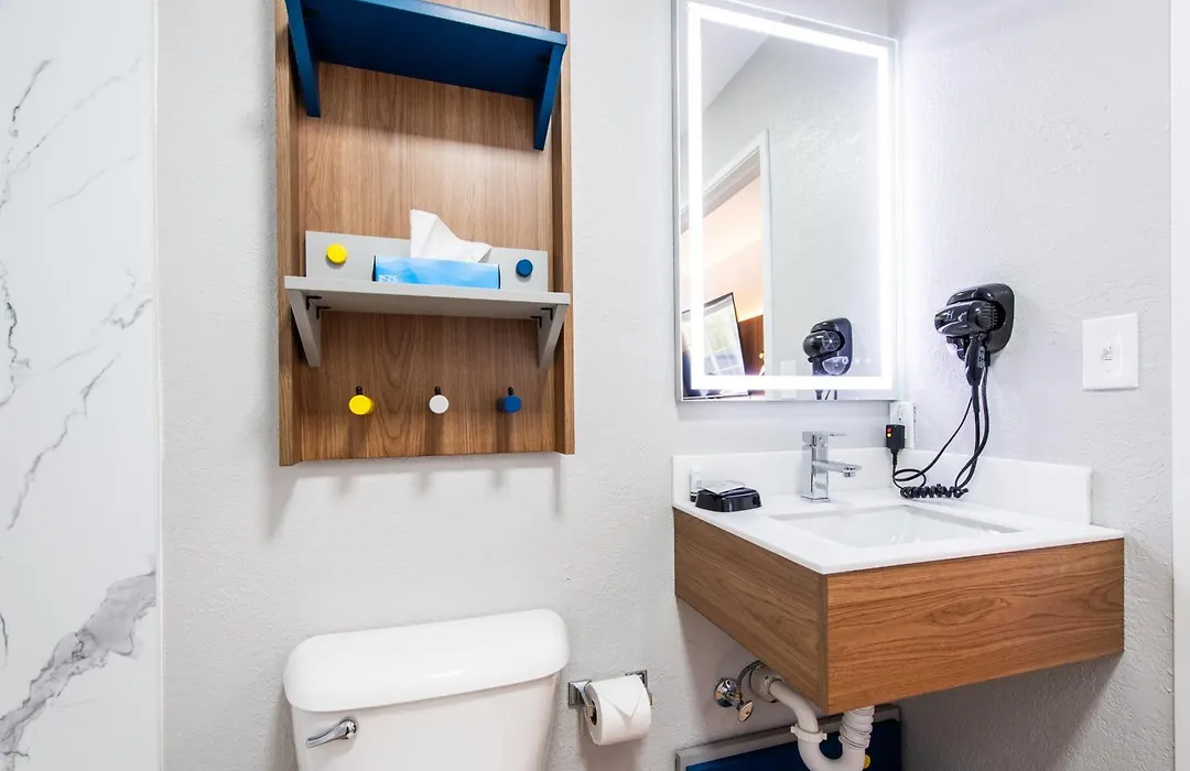 Microtel Inn & Suites By Wyndham London-1