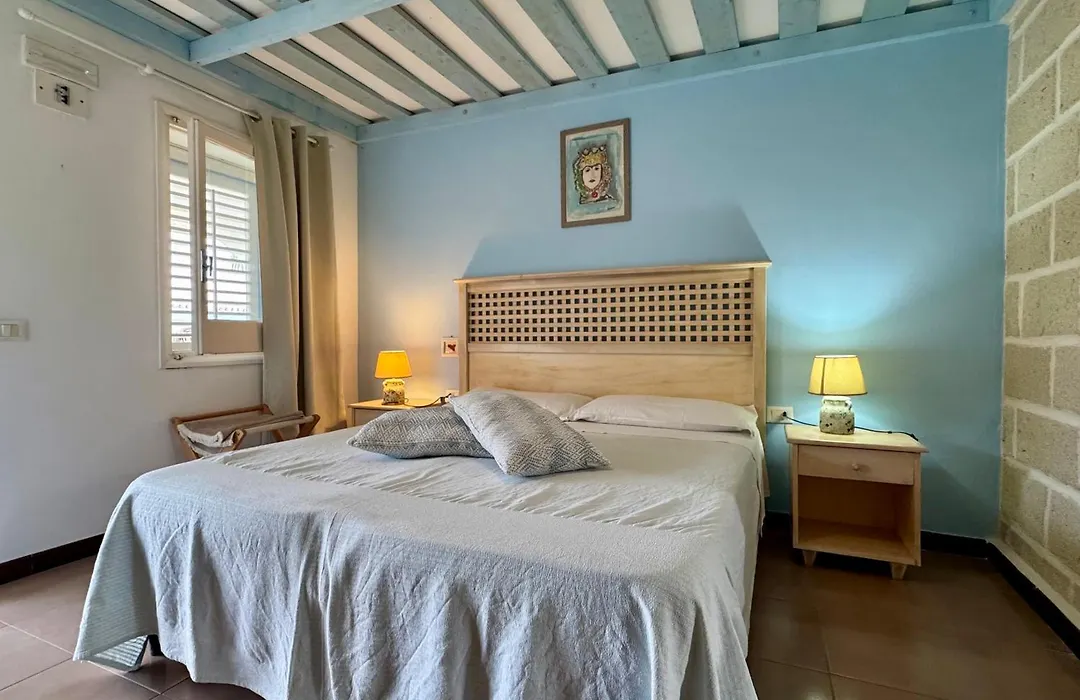 Albergo isola mia-1