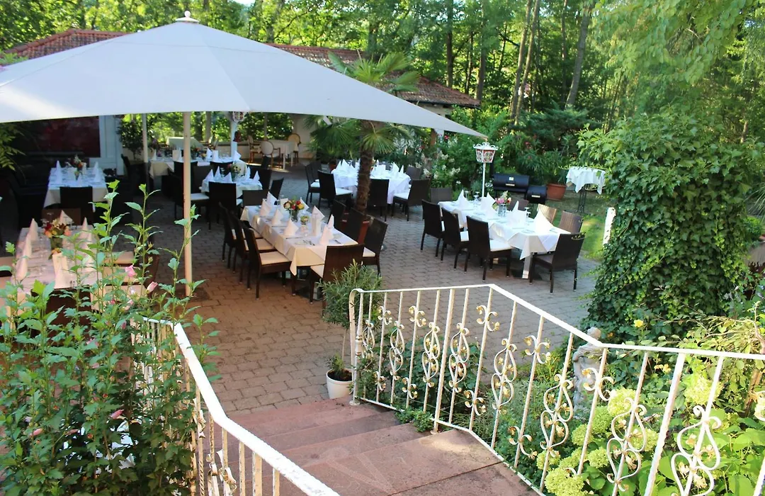 Parkhotel Krone Maleck-1