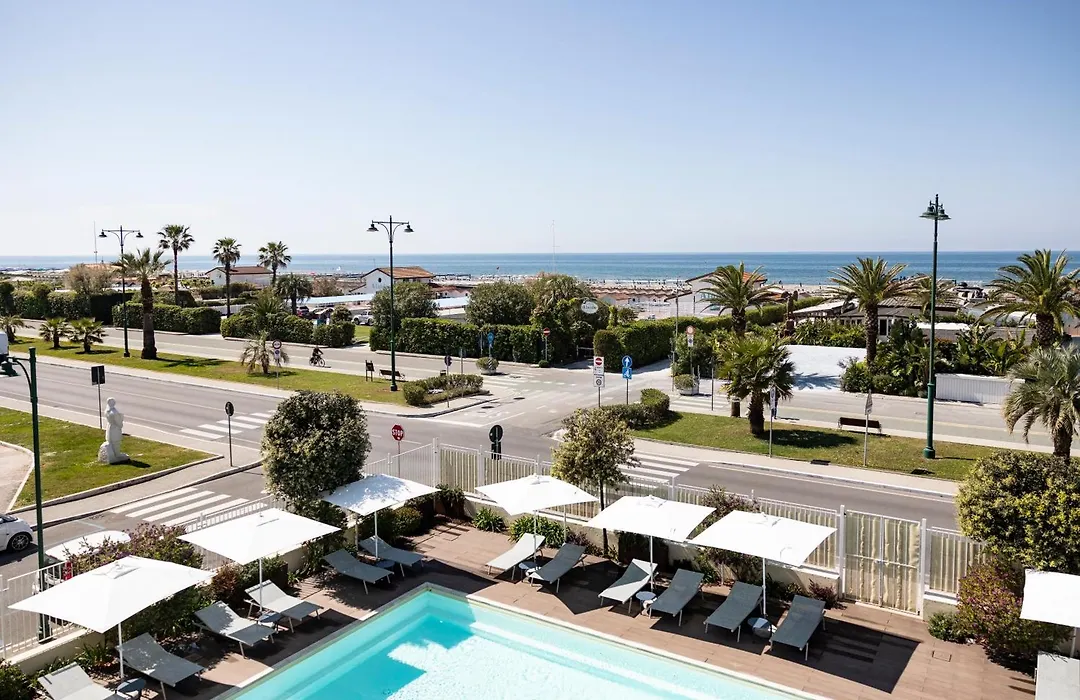 Grand Hotel-1
