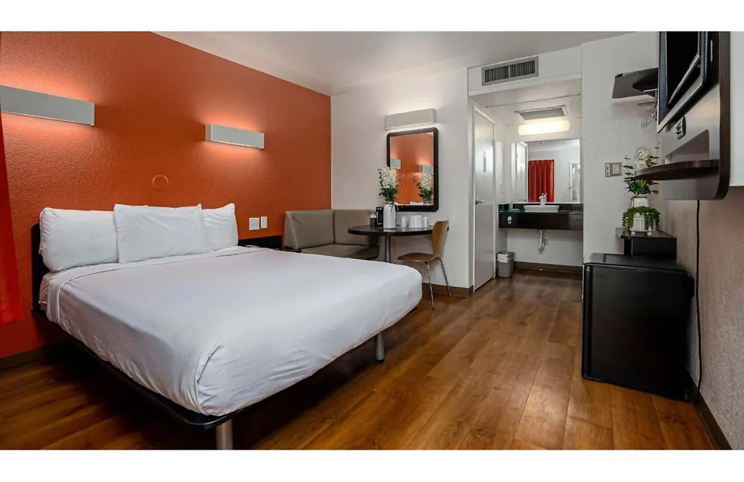 Motel 6-Carlsbad, Ca Beach-1