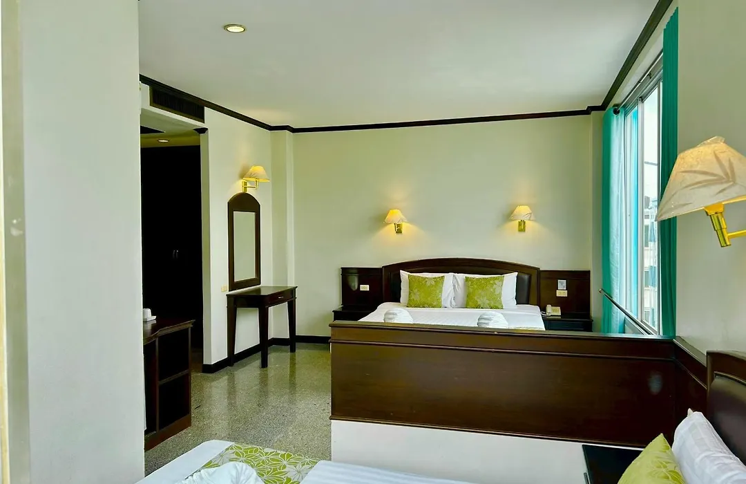 Green House Hotel-1