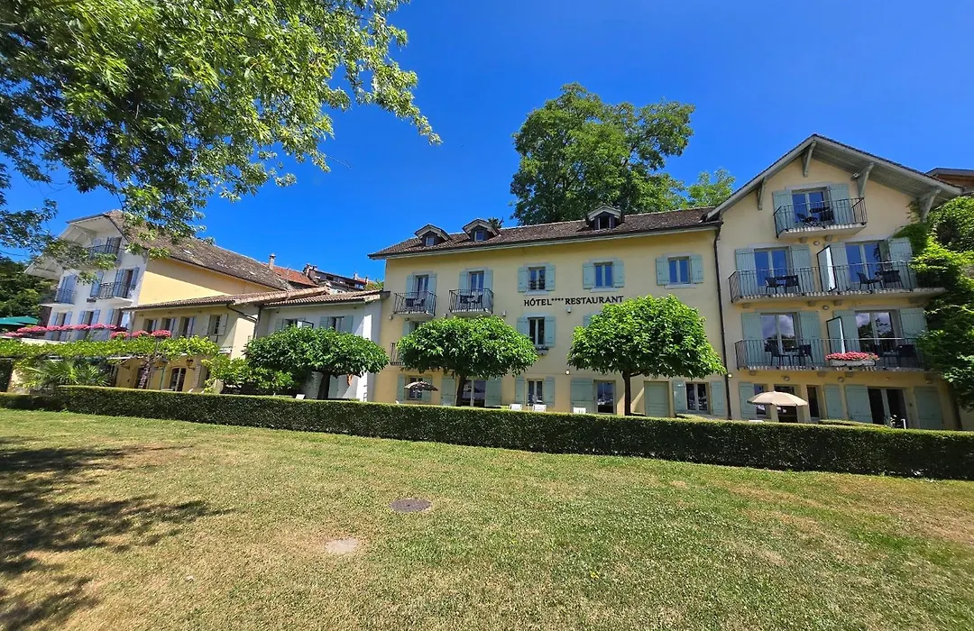 Hôtel Le Jules Verne-1