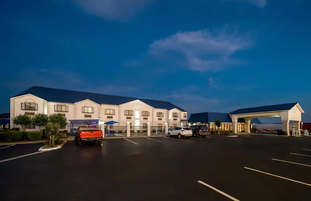Days Inn By Wyndham Troy-1