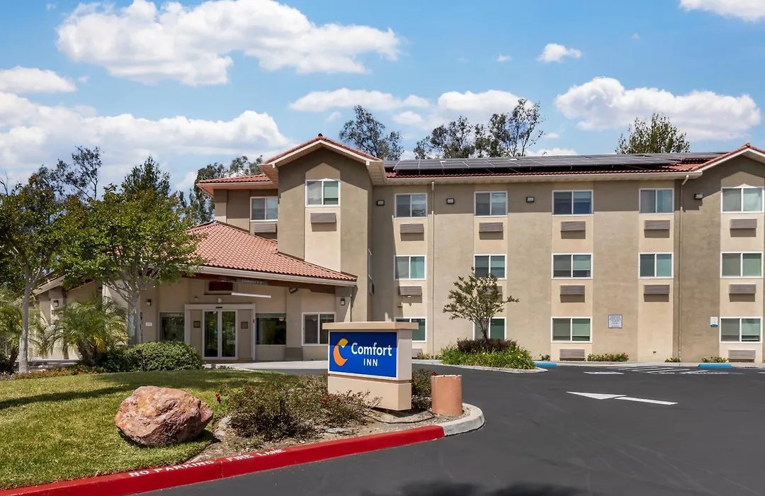 Comfort Inn Fontana-1