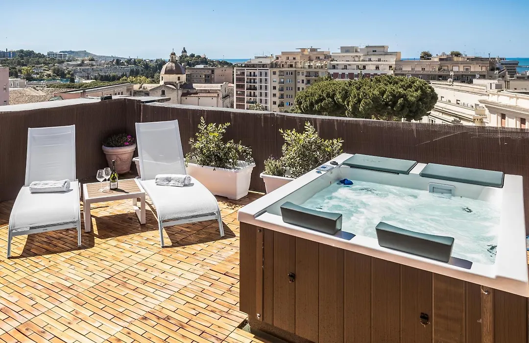 Bluemoon Sardinia Roof Garden Jacuzzi-1