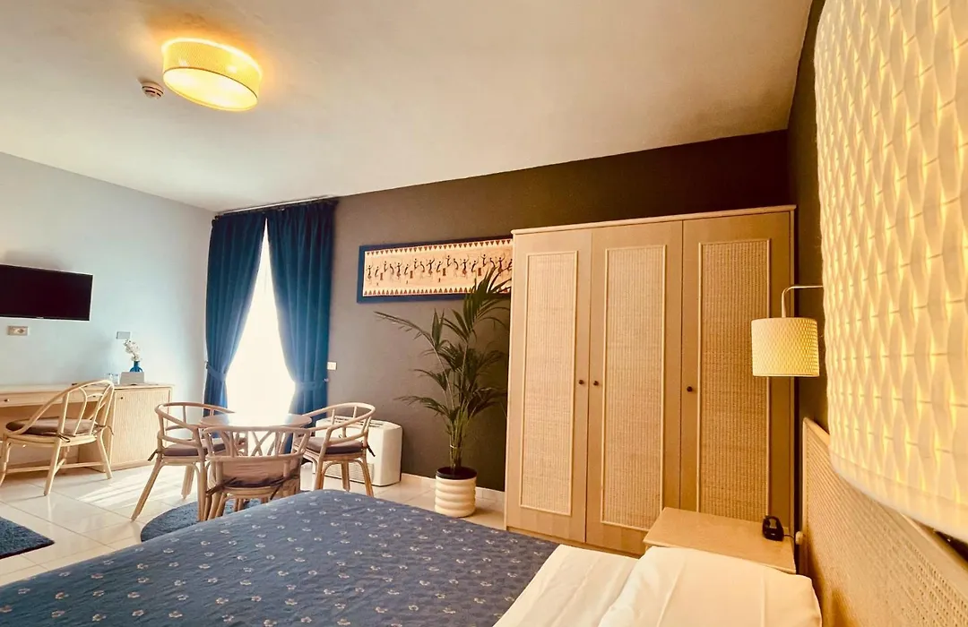 River Park Hotel-1