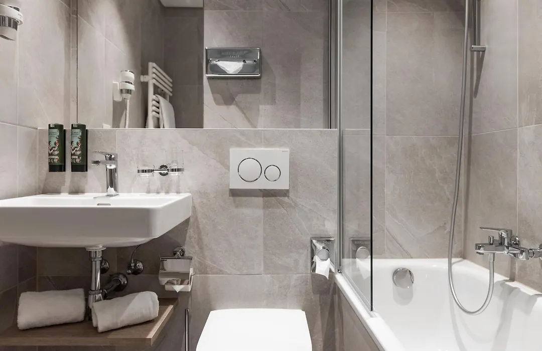Hotel Suisse-1