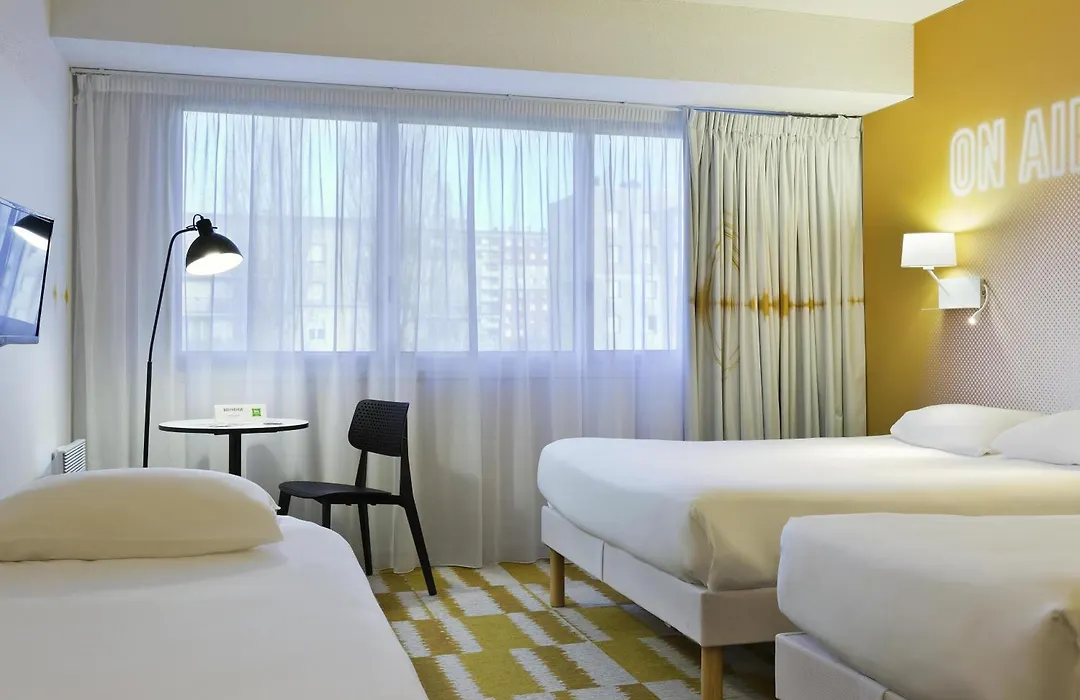 ibis Styles Massy Opéra-1