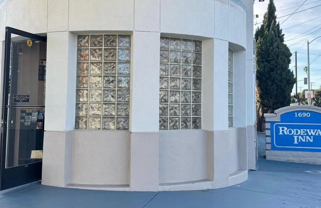 Rodeway Inn Ventura Midtown-1