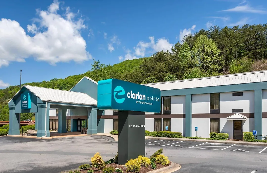 Clarion Pointe Cherokee-1
