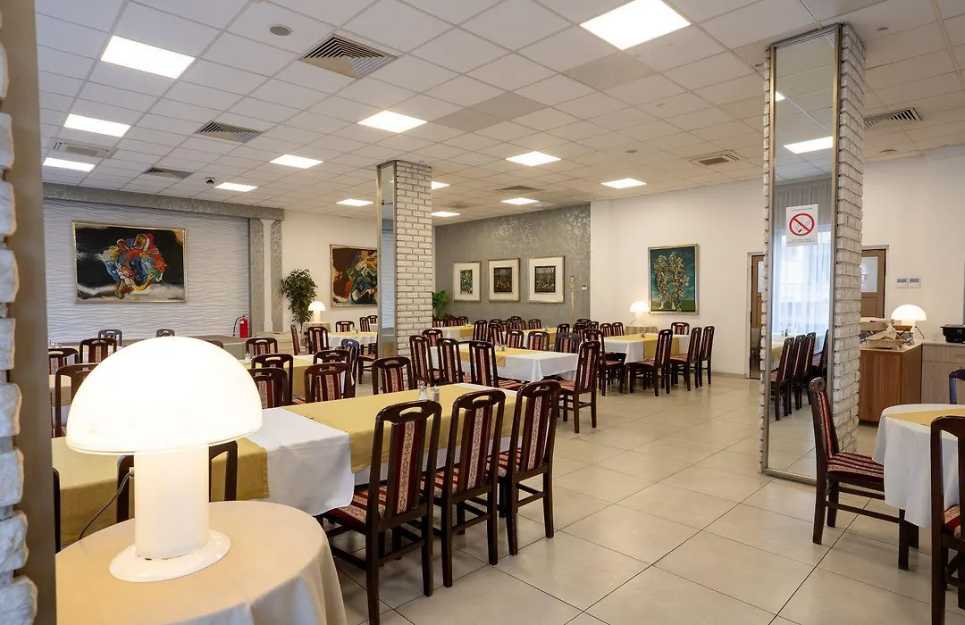 Hotel Slavija-1