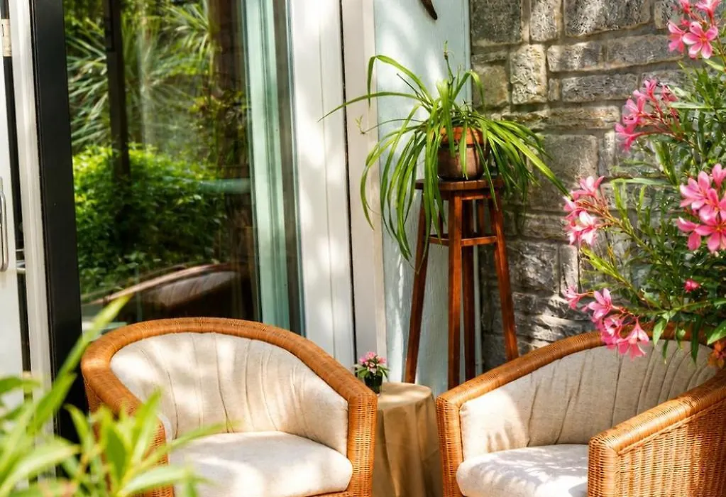 Bed&Breakfast Gli Oleandri-1
