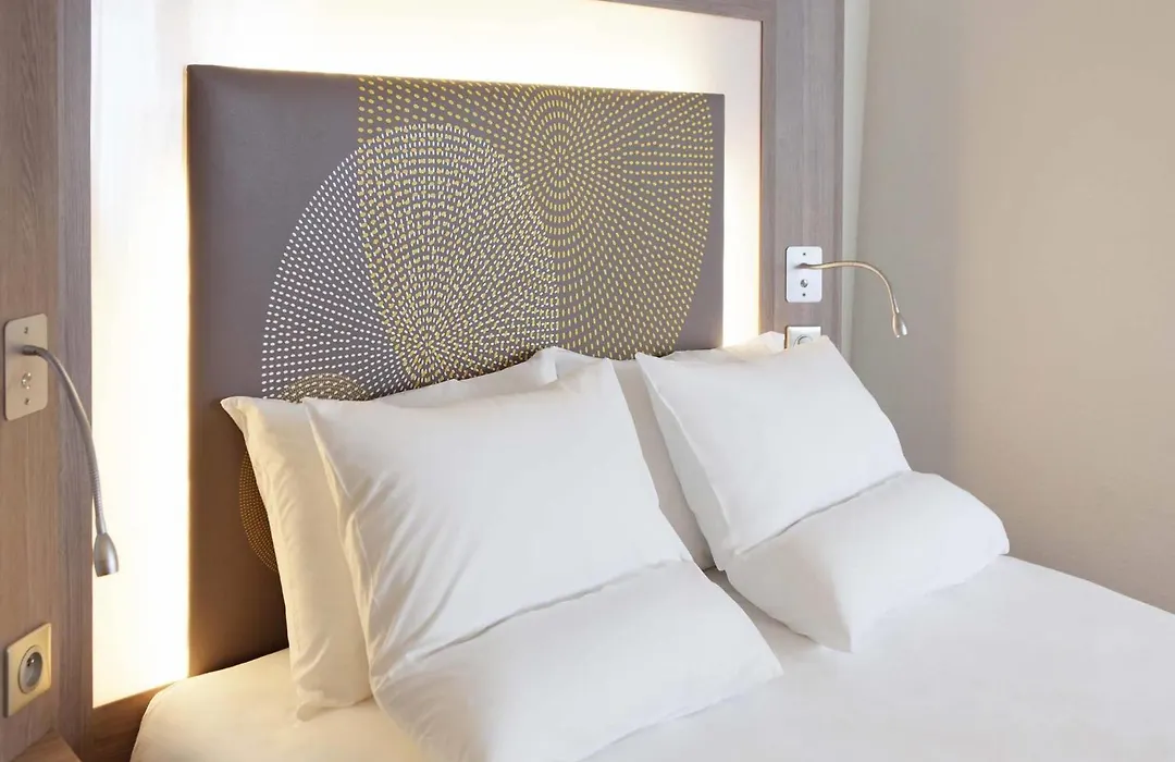 Novotel Château de Versailles-1