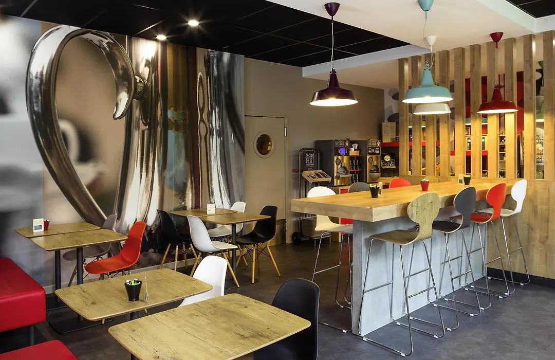 ibis Lannion-1